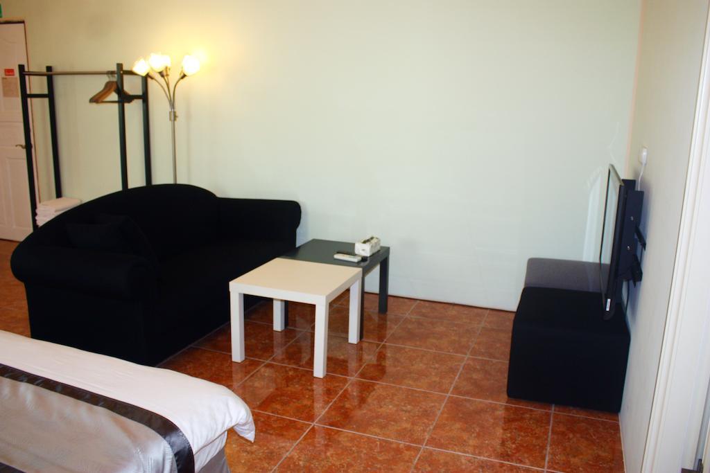 Mary 18 Apartment Taitung Екстериор снимка