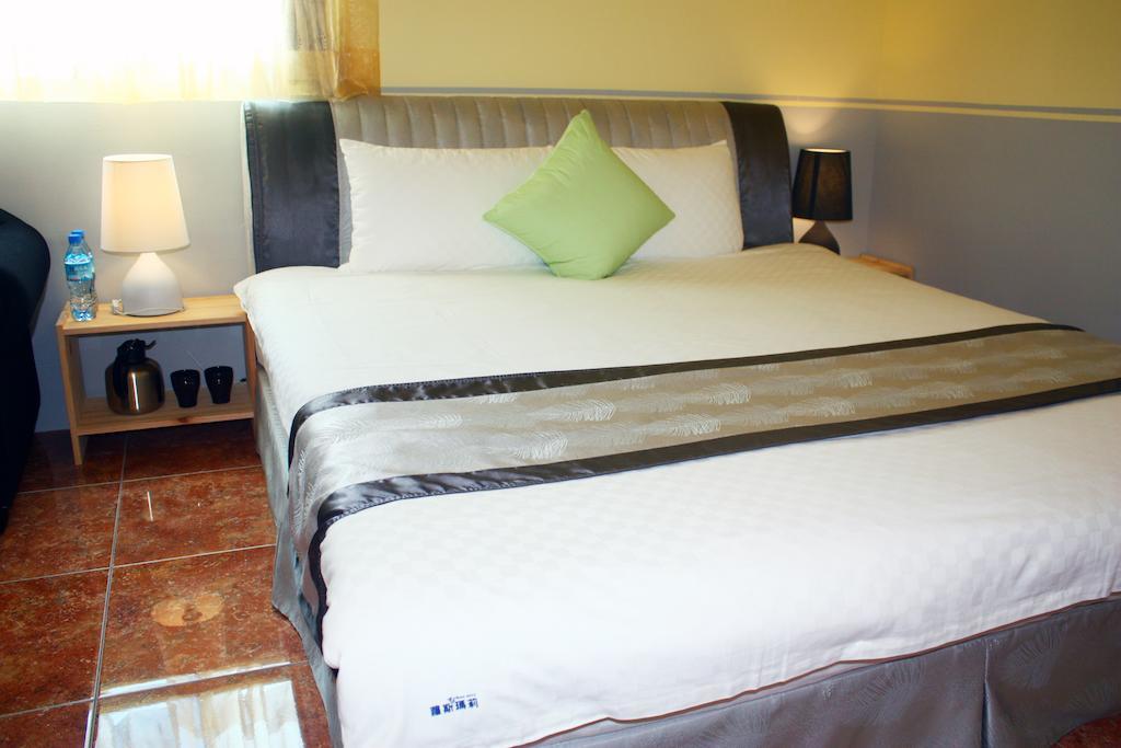 Mary 18 Apartment Taitung Екстериор снимка